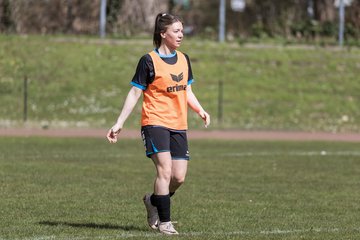 Bild 17 - wBJ VfL Pinneberg - Waldd�rfer SV : Ergebnis: 5:0